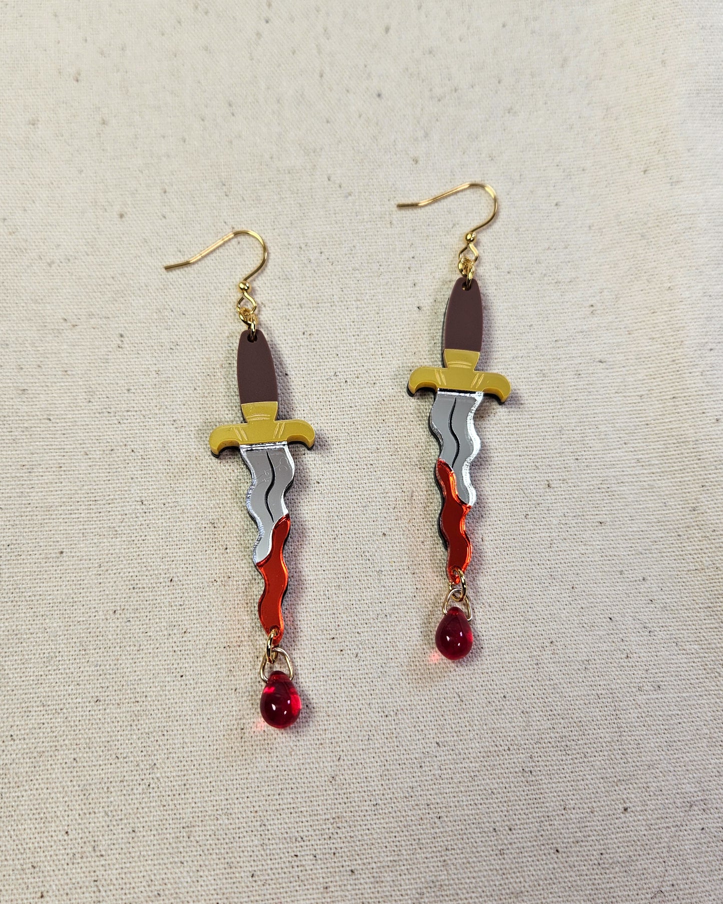 Twin Daggers